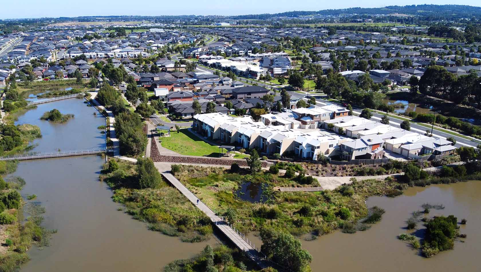 Arcadia, Officer aerial shot