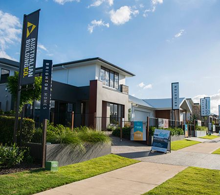 Ridgeview, Narangba display village.