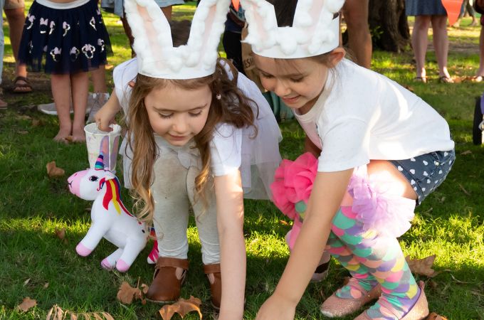 Dalyellup Beach, Dalyellup community event children wearing Easter bunny ears