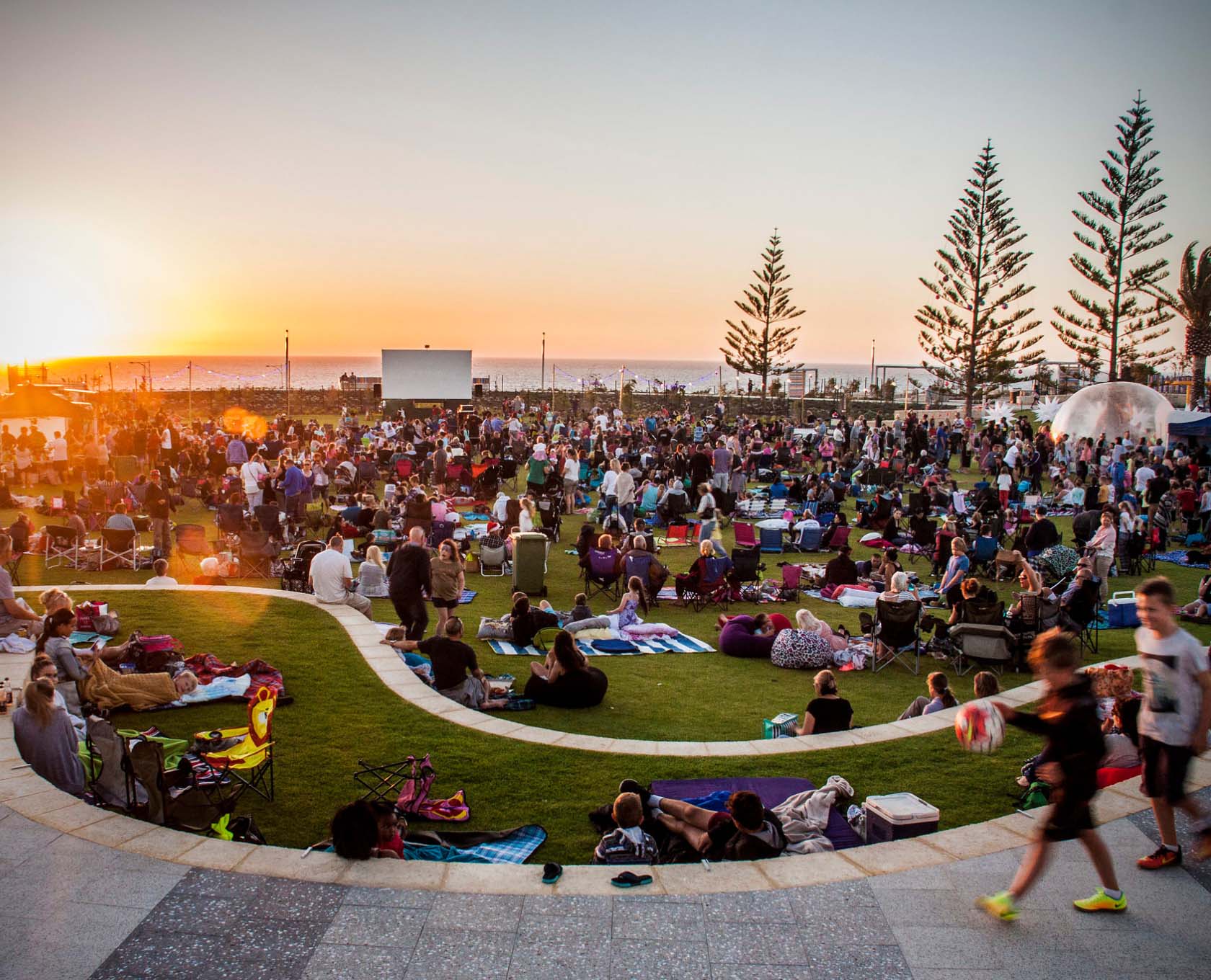 Eden Beach markets