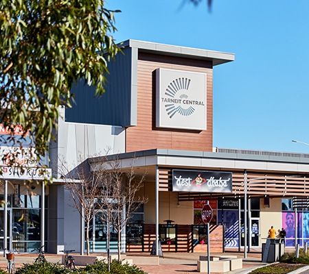 Bluestone, Tarneit shopping and entertainment precinct