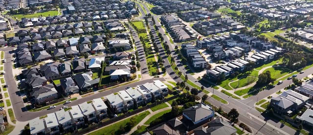 Maple Grove, Pakenham artist impression aerial view of community.