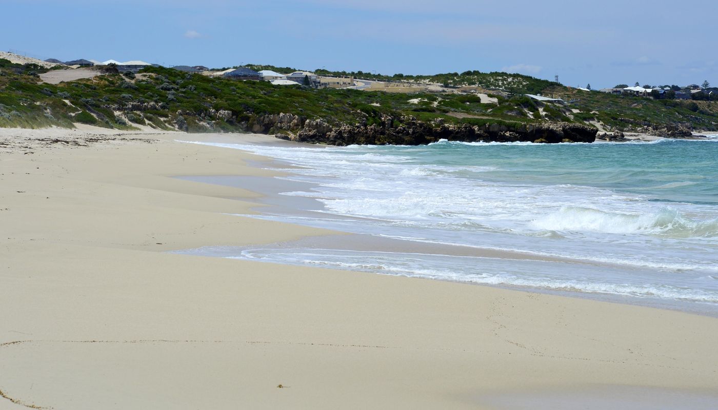 Eden Beach, Jindalee, coastline