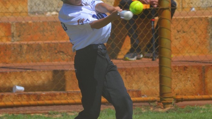 Dalyellup Beach, Dalyellup Diamonds baseball game v3