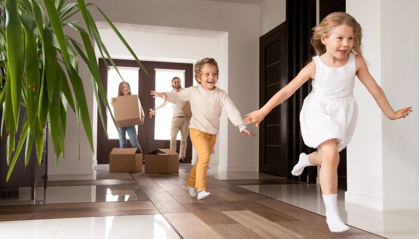 Eden Beach, Jindalee, young family moving into new home