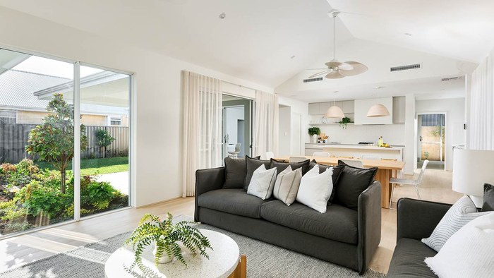 Summit Homes the el mar lounge and kitchen