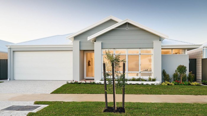Summit Homes the el Mar front facade