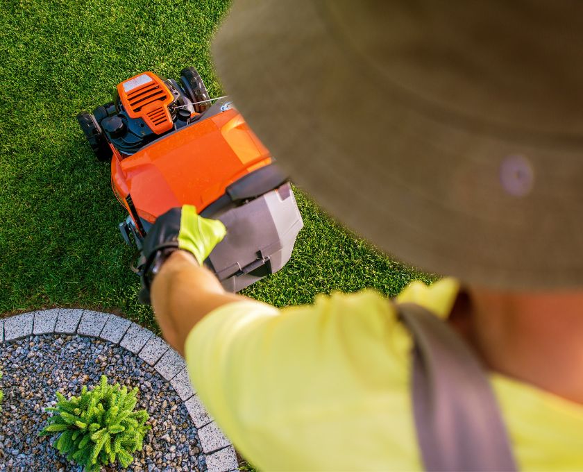 Florence, Mandogalup lawn mowing
