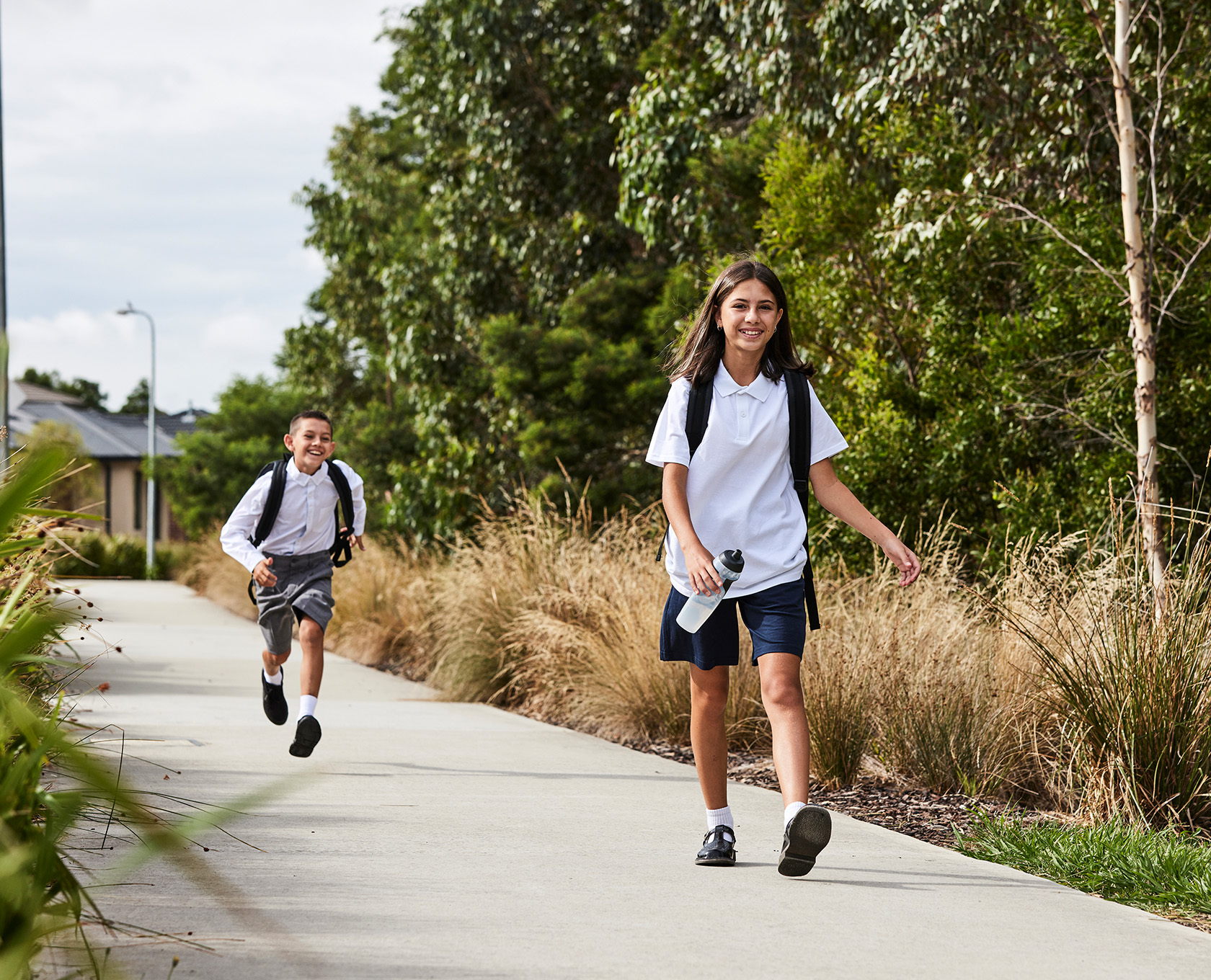 Heartford, Donnybrook primary aged school students walking to school.