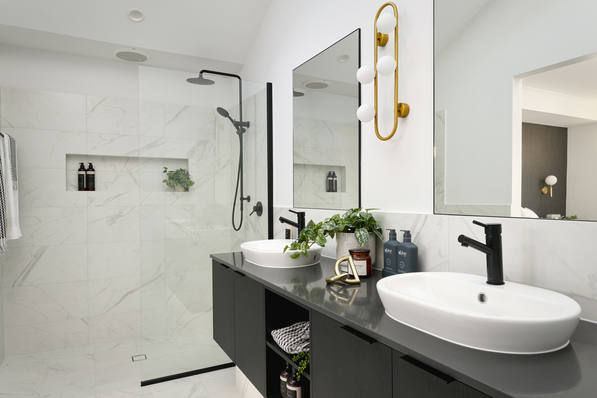 Myella, Wanneroo, Summit Samsara bathroom