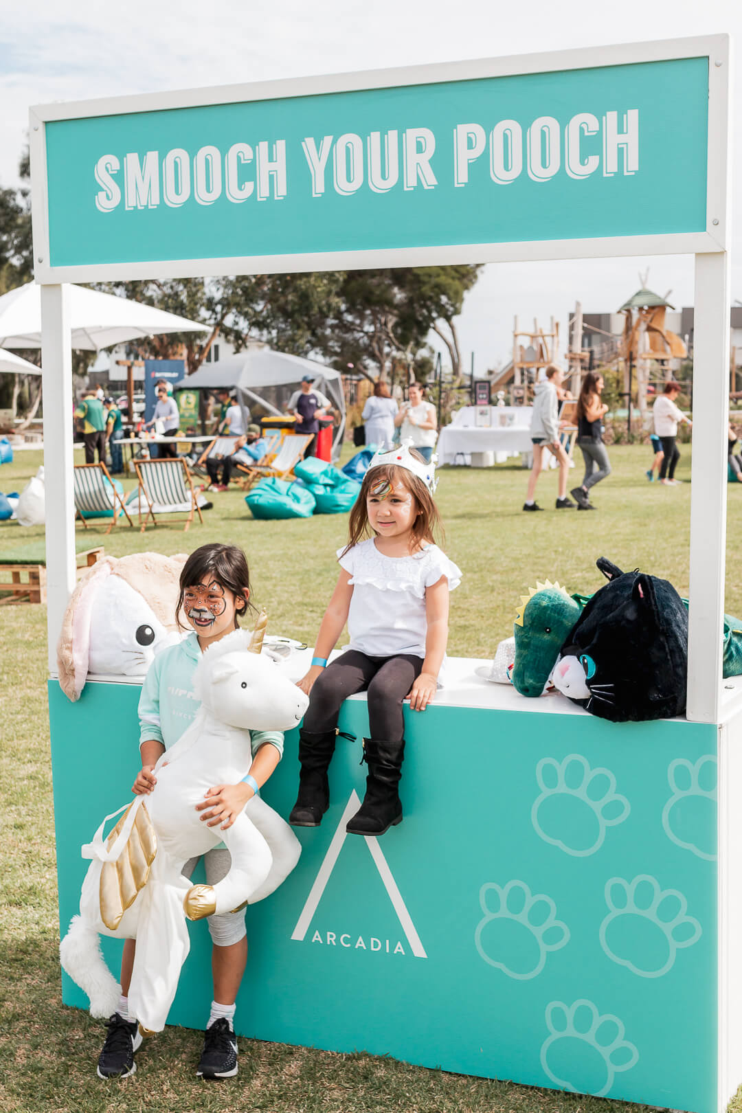 Smooch your pooch at Arcadia, Officer event