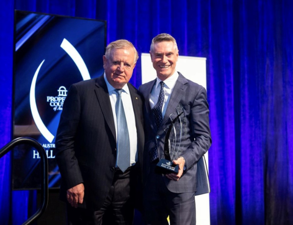 Chief Executive Nigel Satterley AM inducted into the Property Council of Australia Hall of Fame accepting his award