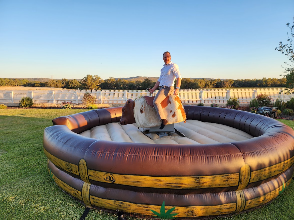 Robinson Grove bucking bull at builder event