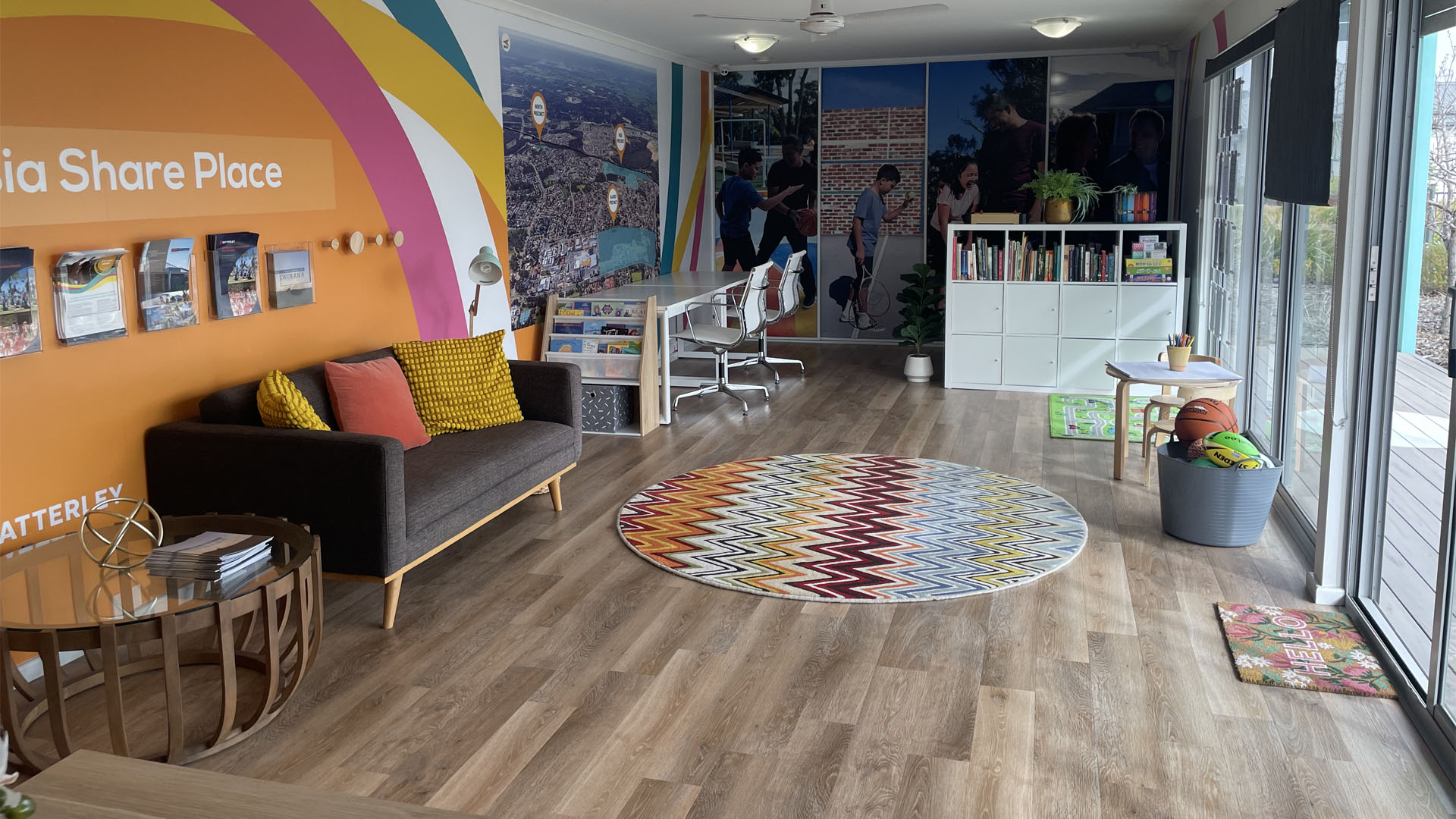 Cassia Share Place inside view