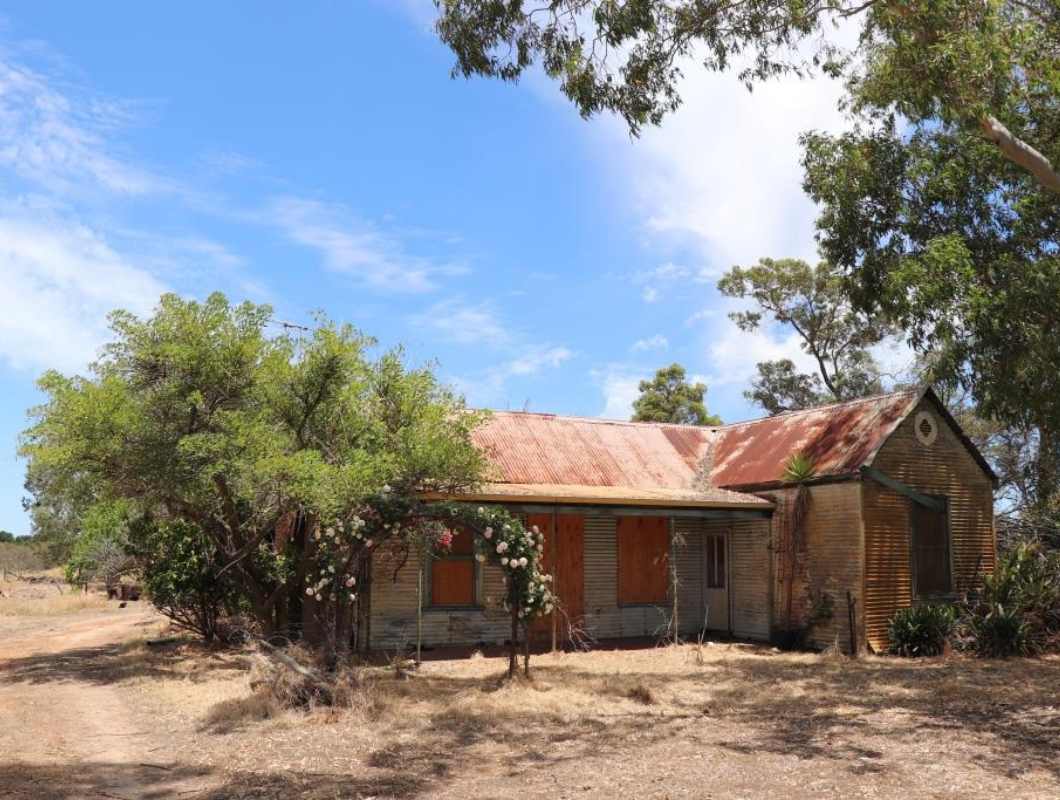 Old house before being refurbished at Clementine Upper Swan