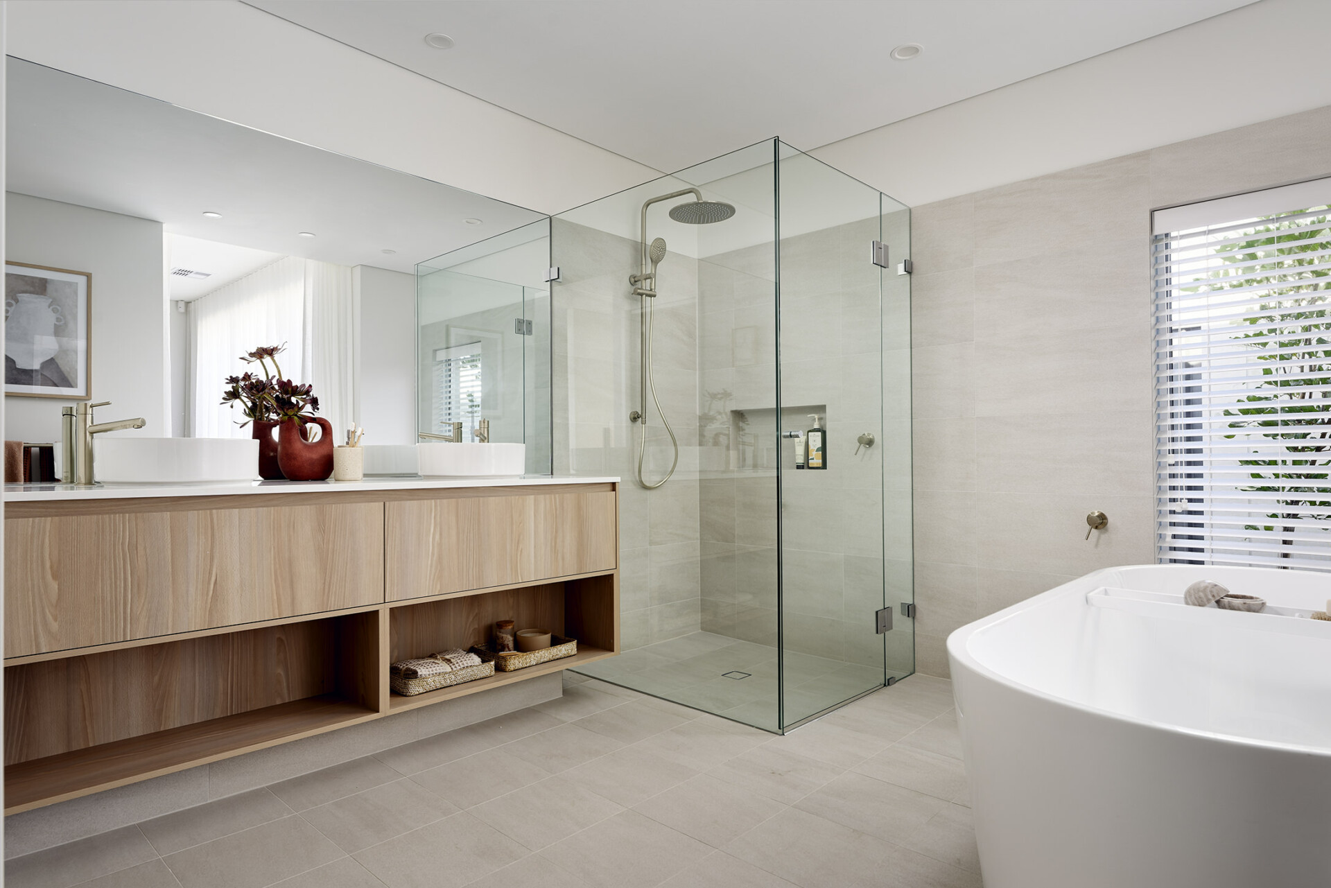Dale Alcock The Essence ensuite