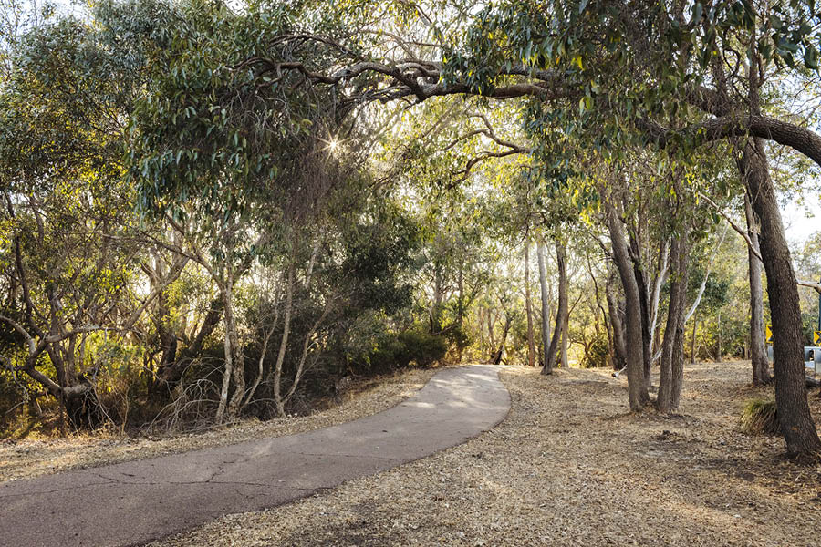 The Glades, Byford walking trails