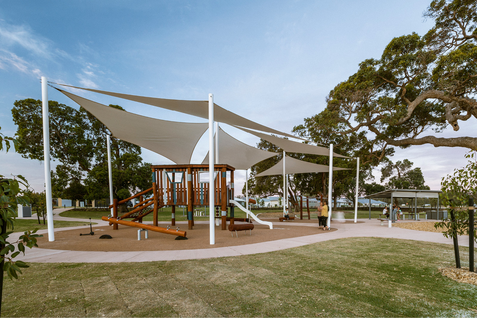 The Glades, Byford parks and playgrounds