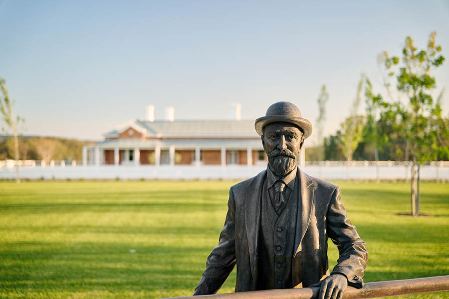 Robinson Grove statue