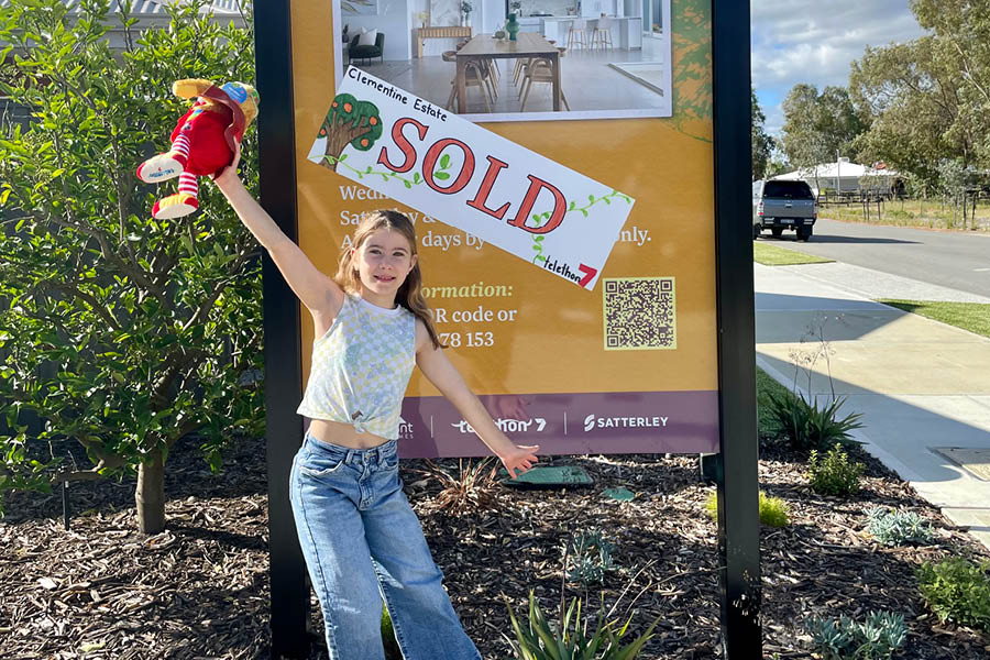Telethon Home, Clementine Upper Swan sold sticker winner