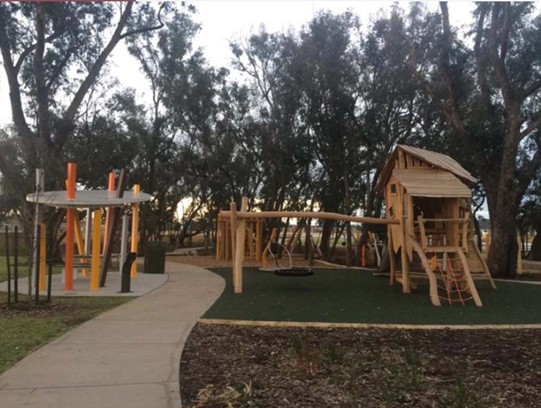 Oakebella parks playgrounds moonstone