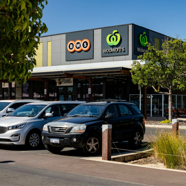 Dalyellup shopping precinct