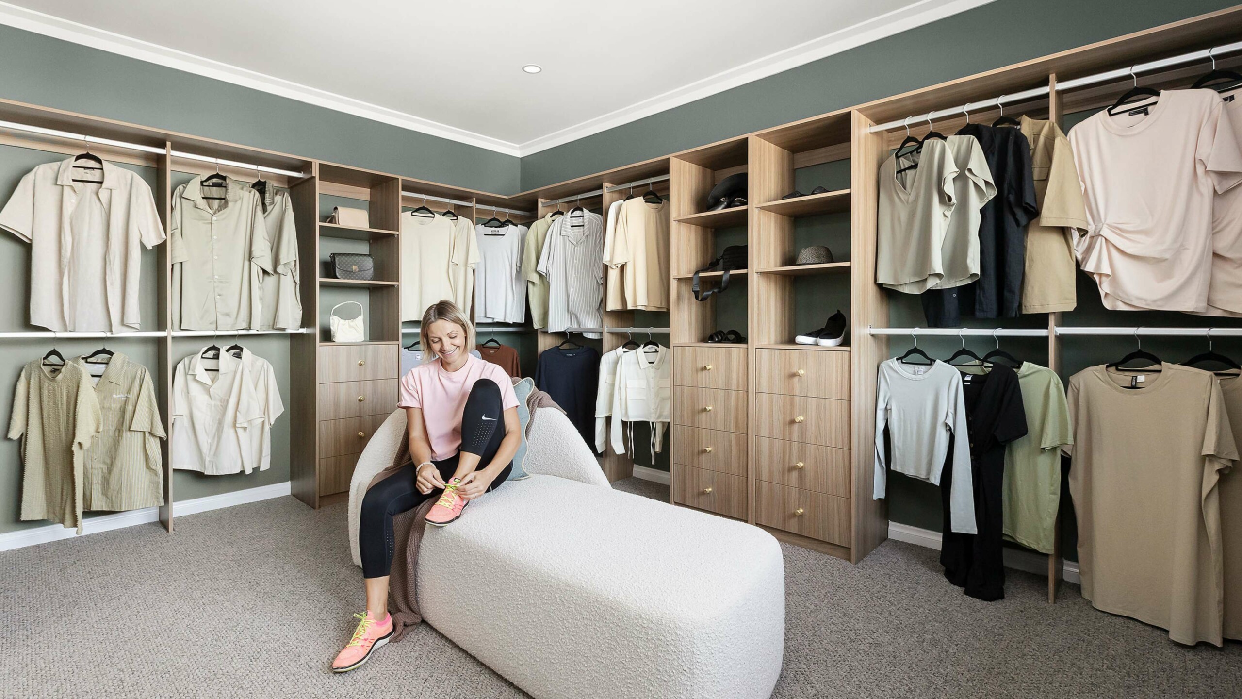 Botanical JG King Belgrave walk in robe