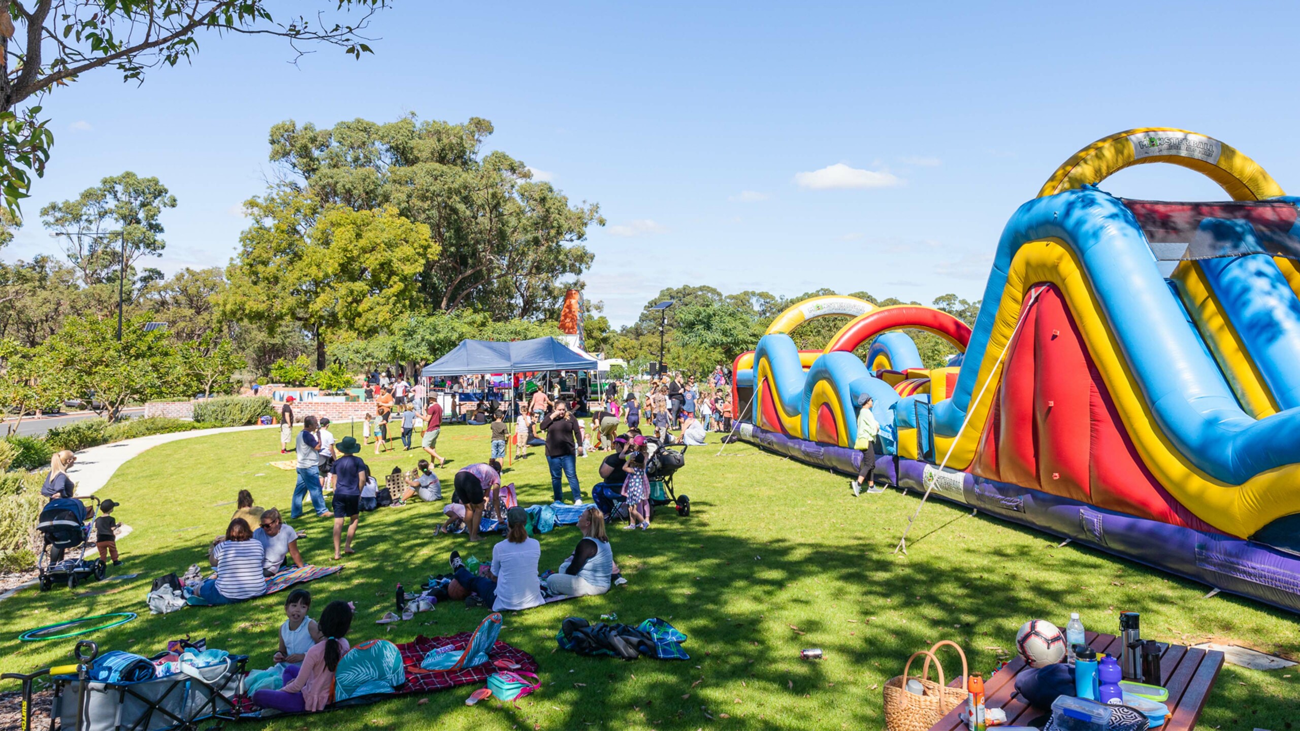 Cassia Kwinana jumping castle, park event