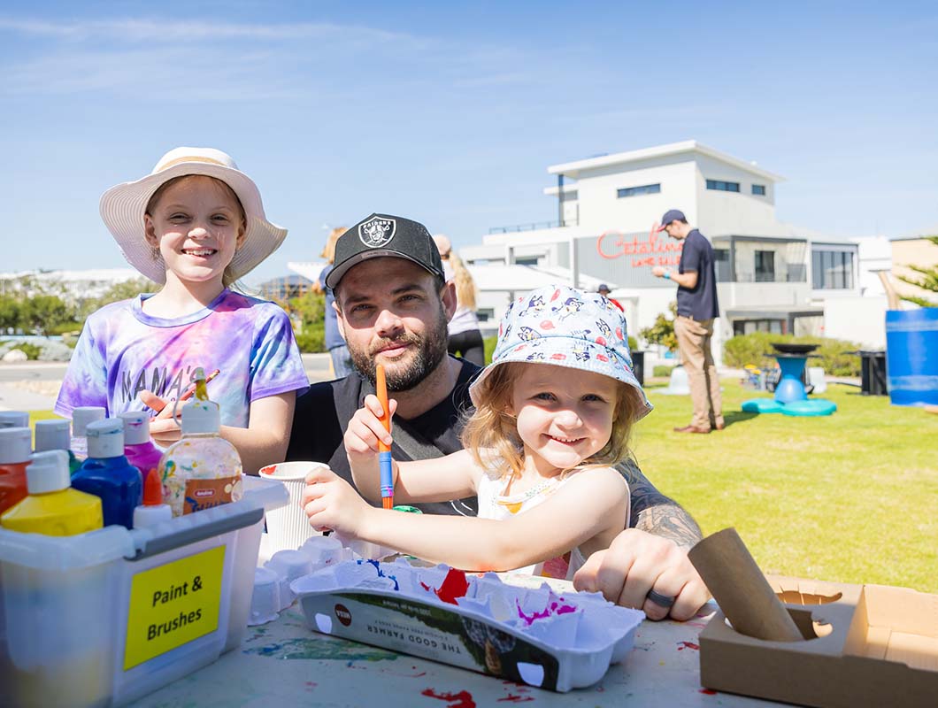 Catalina Upcycle event, young father and daughters